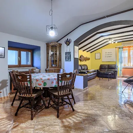 Question 42 - Comfort Apartman Póla