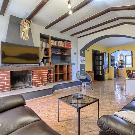 Question 42 - Comfort Apartman